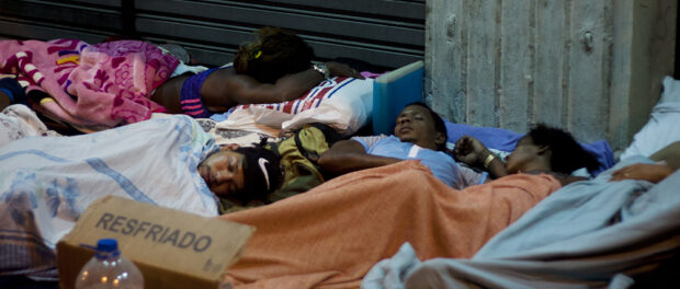 CEDAE occupiers are now sleeping in Cinelandia in a protest to get housing. Photo: Katja Schilirò