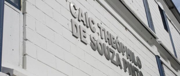 Bullet holes in the facade of State School Theophilus de Souza Pinto, in Nova Brasila