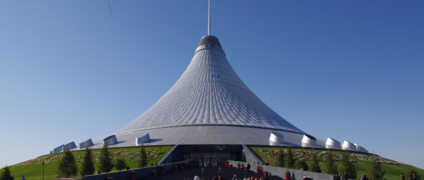 Khan Shatir (Giant Tent) in Astana