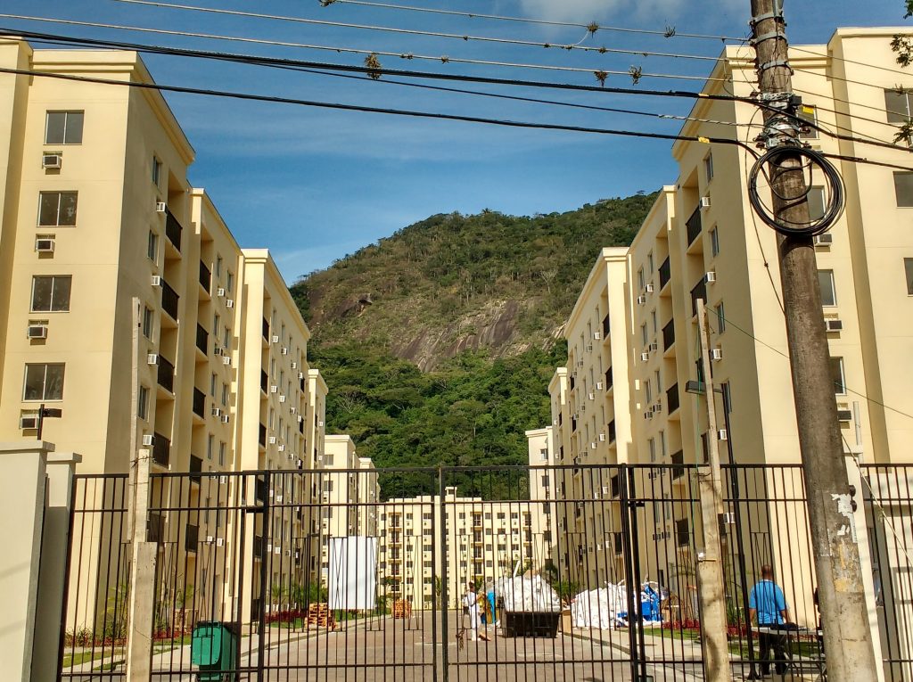 Media village condominium in Camorim
