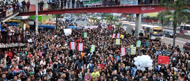 Over 5,000 people gathered for the memorial demonstration. Photo by Léo Melo / Imagens do Povo