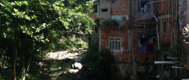 The houses on the riverbanks in Indiana are considered at risk by the City