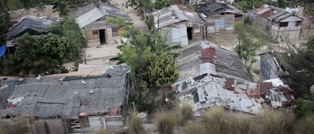 A 'llega y pon' in Cuba