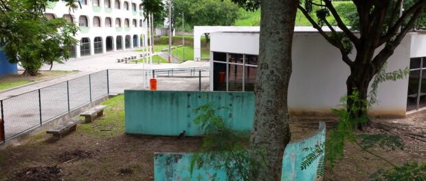 Cascadura school playground