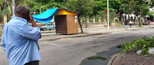 Miguel Silva de Moura, President of the Luiz Carlos Prestes Neighborhood Association, looks around the empty square.