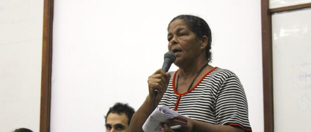 Jane Nascimento gives her testimony of the struggle in Vila Autódromo