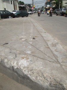 Tank marks in Maré. Photo: Miriane Peregrino