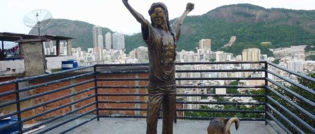 Michael Jackson Statue