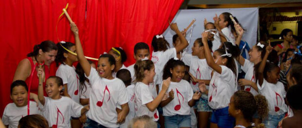 Choir in Maré