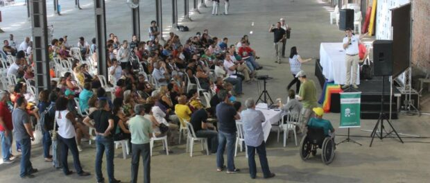 Conference on the Social Housing Plan at the Port. Despite existing pressure from civil organizations, the discussion only began due to a budget requirement (photo: CDURP)