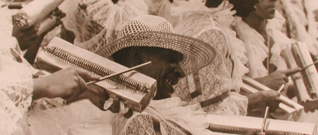 Carnival in São Carlos in the 1960s. Image courtesy of Favela Tem Memória/Viva Rio