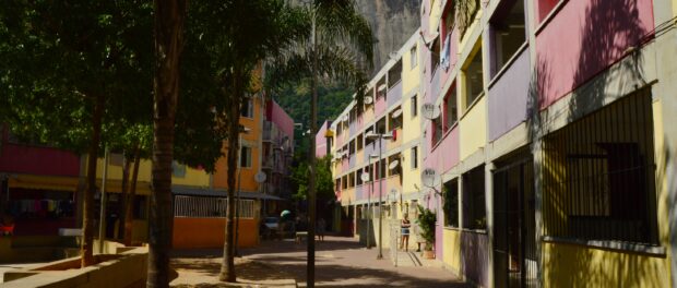 One of the two Minha Casa Minha Vida developments where many displaced residents from Rua 4 now live. 