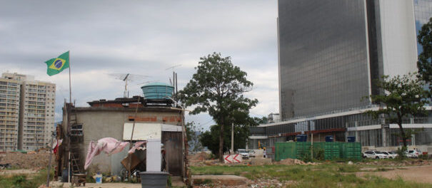 The inequality of the fight: the house in the picture was served an eviction notice on March 12 2016 and demolished one month later. According to Nathália Silva, the house used to belong to the family of ex-resident Joelma. Photo by Miriane Peregrino