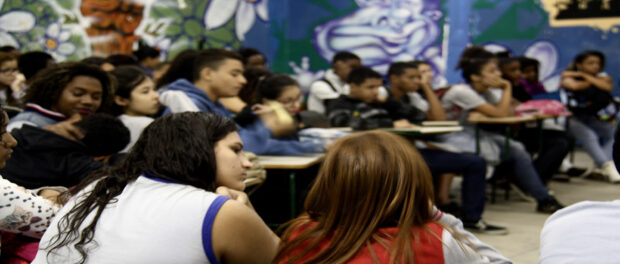 Around 80 students from Clóvis Monteiro school in Manguinhos gather for Julho Negro panel. Photo by Natalie Southwick