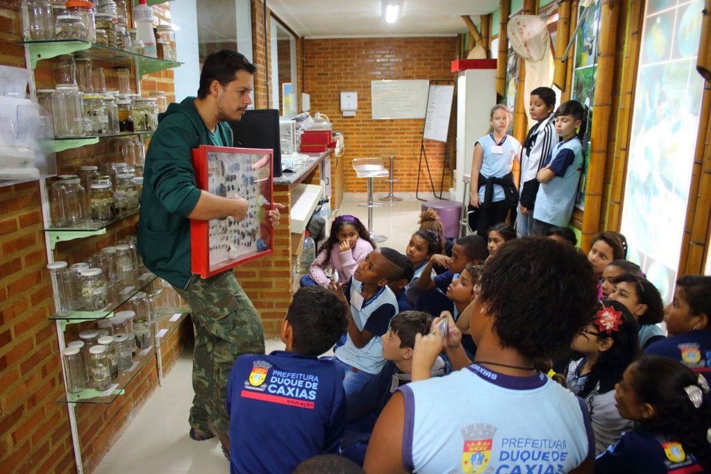 Primary school visit to Onda Verde. Photo by Diogo Luiz