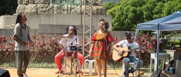 Musicians performing at Feira Crespa. Photo by Ygor Pena