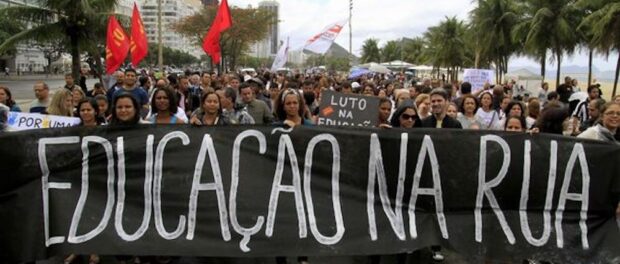 Strike for Education. Source: Centro de Mídia Independente 