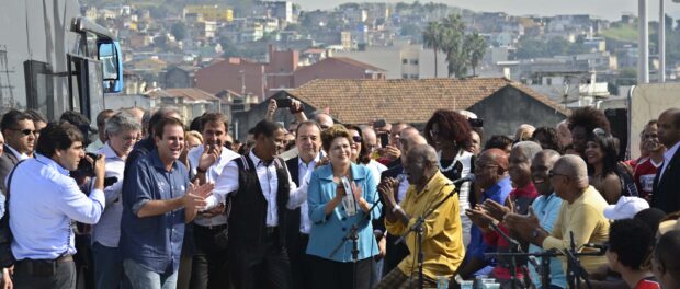 Launch of TransCarioca BRT line in Ramos - June 2014 (Photo from Rio City Hall)