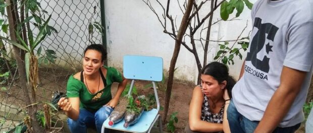 Environmental education class with the university prepatory class, focusing on the water cycle, on August 18, 2018. Photo: Muda Maré Facebook page.