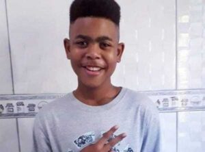 João Pedro Matos Pinto was indise a family member house when he was shot, killed, and had his body abucted by the police, with no information being given to his parents. Photo: Twitter Ponte Jornalismo